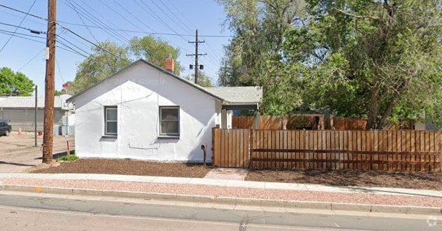 Building Photo - 1812 E Willamette Ave Rental