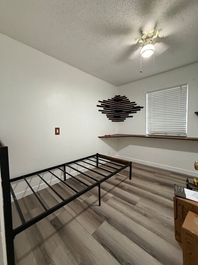 Photo - 600 NE 3rd St Unidad ID1473538P