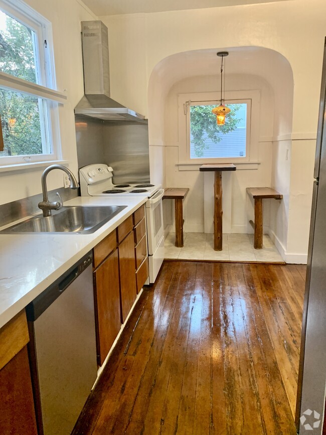 Building Photo - 3633 Palatine Ave N Rental