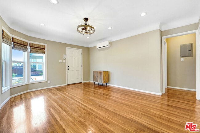 Photo - 1332 Ocean Park Blvd Unit A