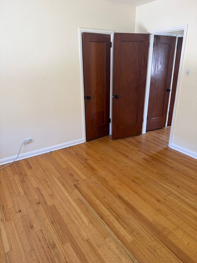 Photo - Updated 1 bedroom 1 bath in Mayfair