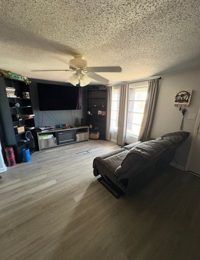 Photo - 7827 Monarda Dr