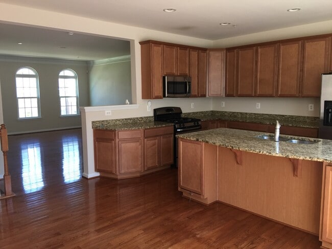 Photo - 6308 Santo Place