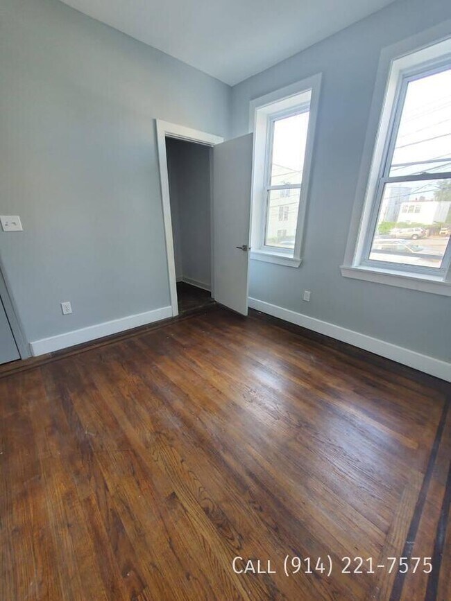 Photo - 114 S 6th Ave