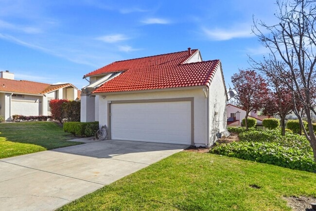 Photo - 623 Via Primavera Ct