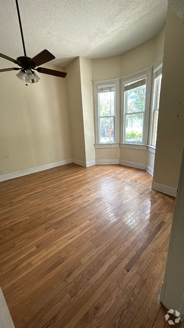 Building Photo - 2 bed / 2.5 bath ~ Move-In Today Unit A Rental