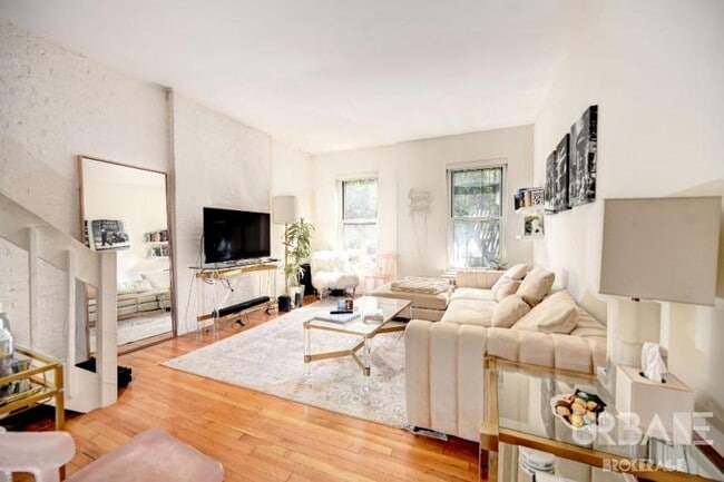 Building Photo - 1 bedroom in NEW YORK NY 10014 Unit 2G Rental
