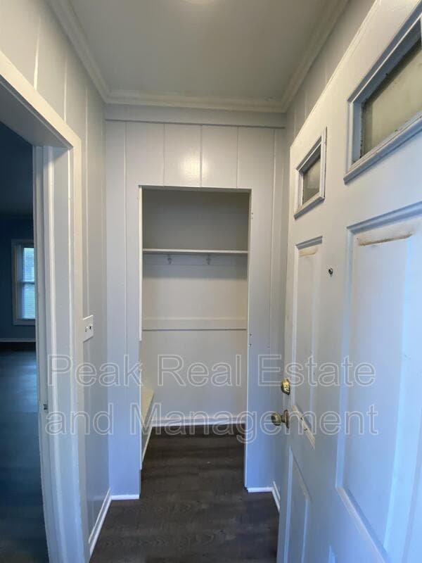 Photo - 1050 Neland Ave SE