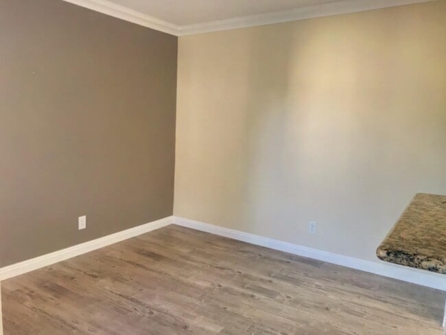 Photo - Beautifully updated house in Burbank Blvd is now available for rent