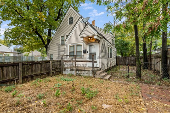 Photo - 1218 E Morris St