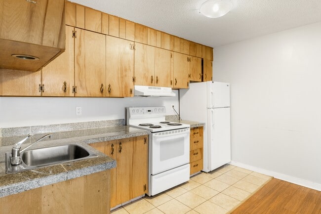 Photo - 2163 Hamilton St Unit 8