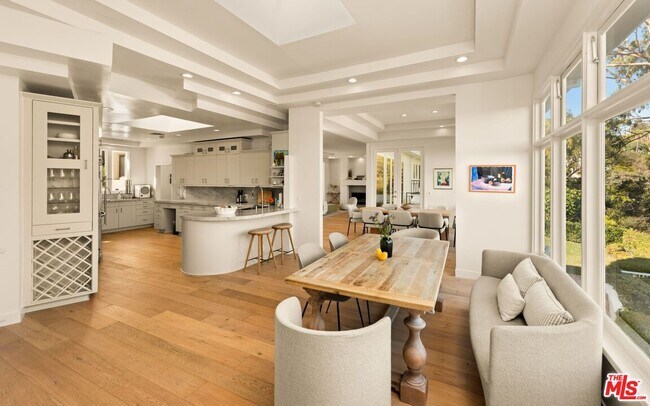 Photo - 282 Bentley Cir House