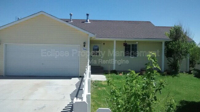 Photo - 1840 Edison Ave