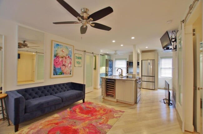 Photo - 2407 Arlington Blvd