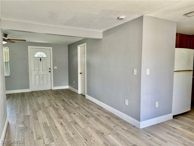 Photo - 2169 Barry Dr