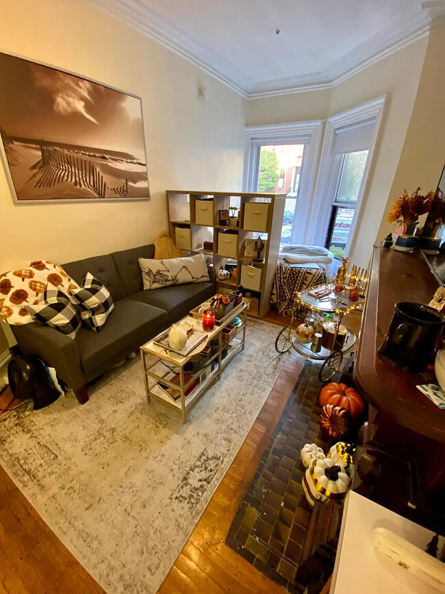 Photo - 307 Beacon St Unidad 1 Rental