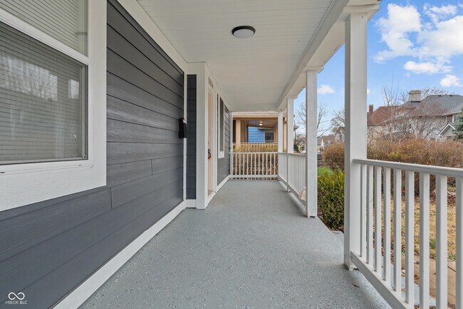Photo - 2224 N Kenwood Ave
