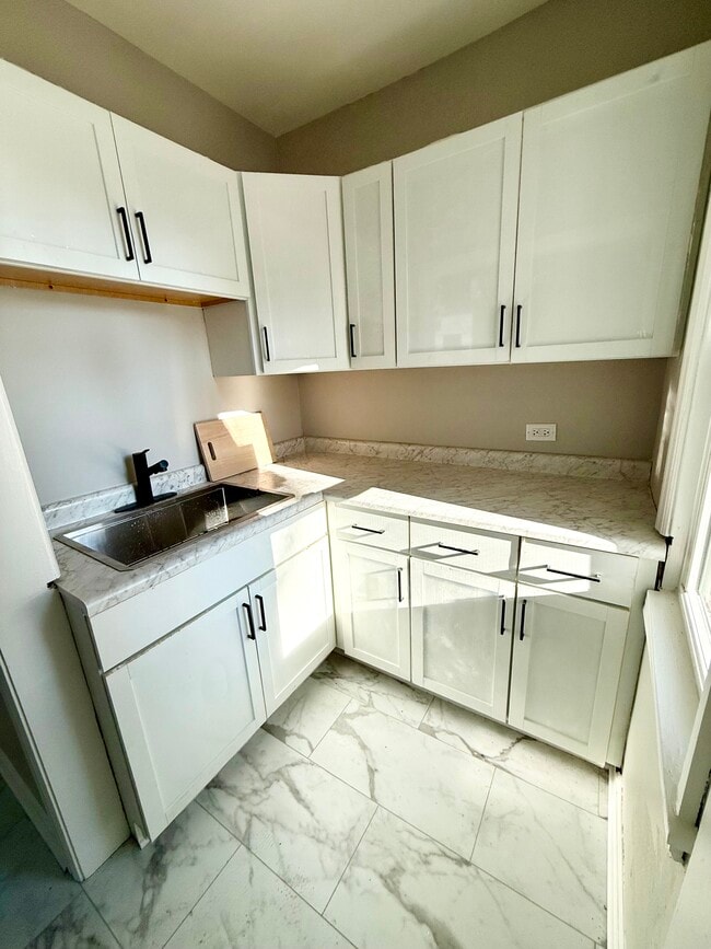 Photo - 1201 67th St