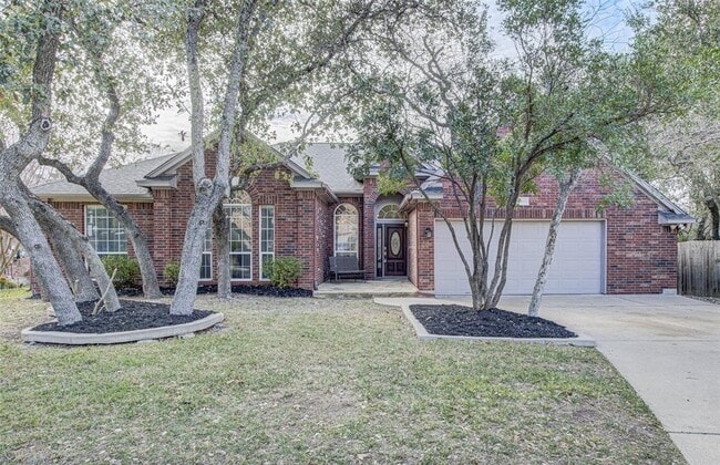 Photo - 6005 Sierra Leon