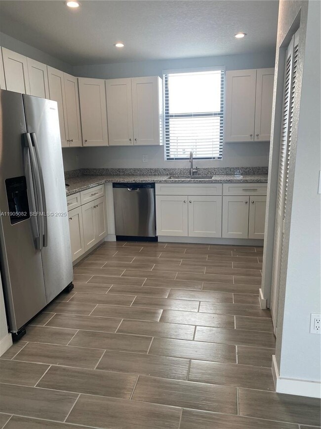 Photo - 24940 SW 134th Ave Unidad 5