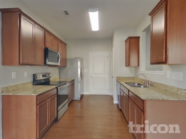 Photo - 2062 Aragon Lane