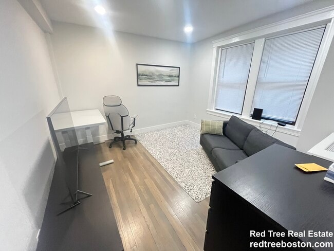 Photo - 19 Peterborough St Unit 11