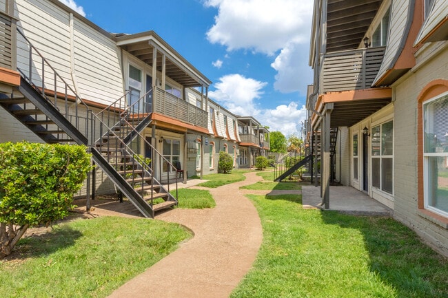 Photo - Valencia at Spring Branch