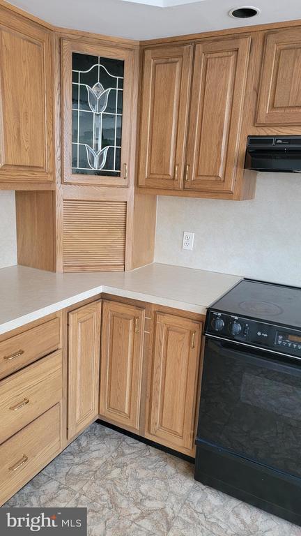 Photo - 8027 Narvon St