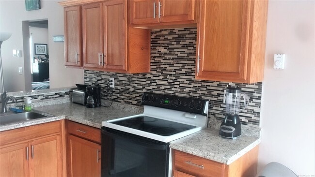 Building Photo - 89 Coleman St Unit APT 531