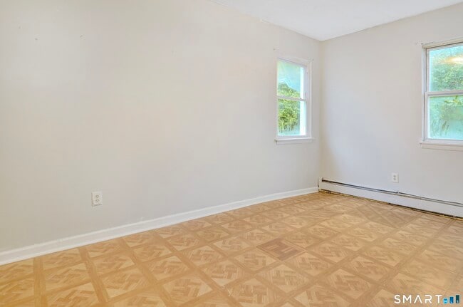 Photo - 132 Locust St Unidad 14