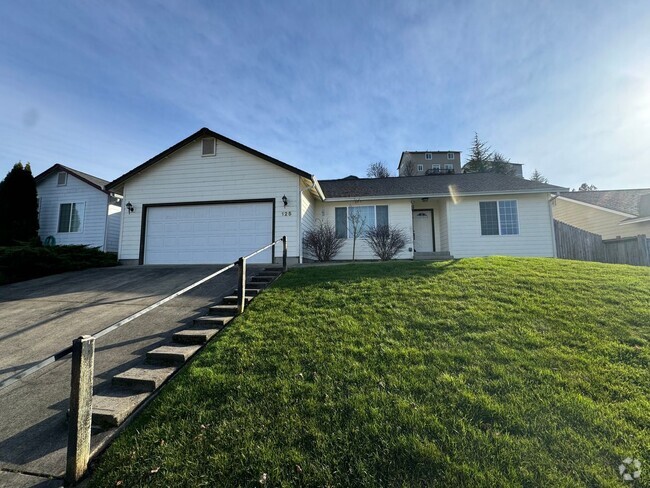 Building Photo - 3 bedroom house in quiet Green neighborhood