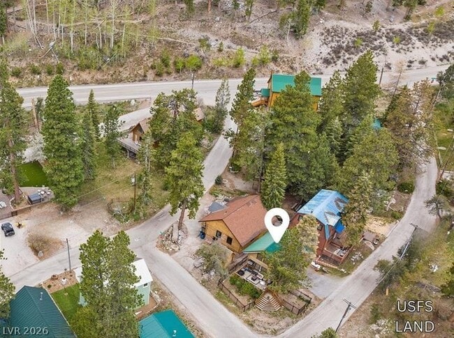 Photo - 265 Rim Rd