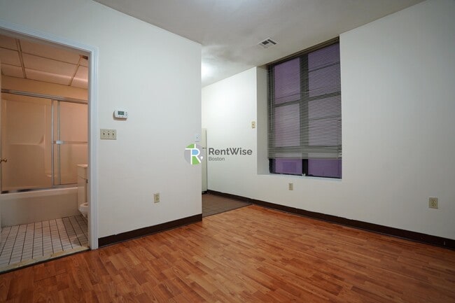 Photo - 81 Essex St Unit 41