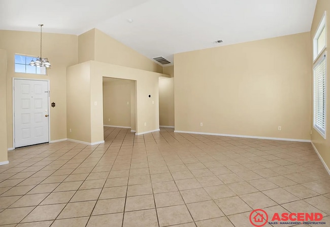 Photo - Charming 3BD/2BA Home in Bakersfield 93312 – Sewer & Trash Included!