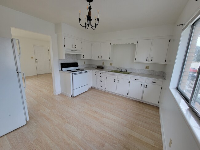 Photo - 1646 Grandview Dr Unit #2