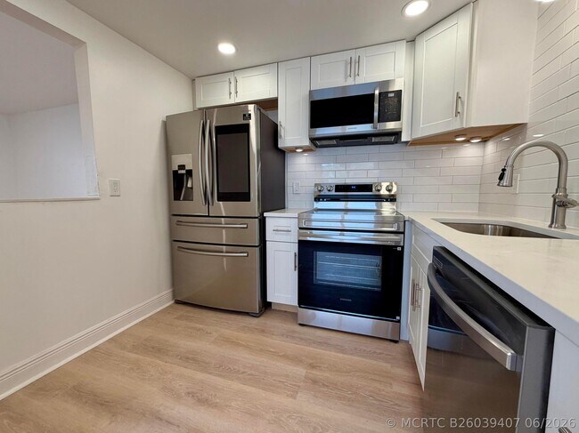 Photo - 207 Tuscany Ln Unit 207