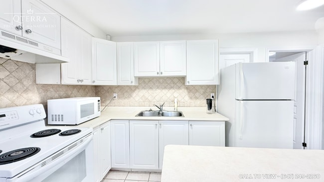 22 Risebrough Av