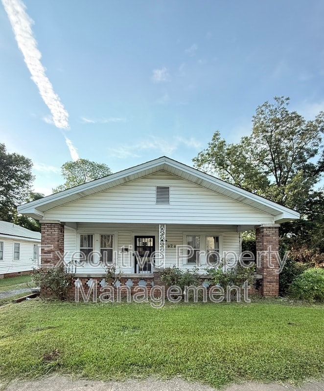 Photo - 929 Jackson Blvd