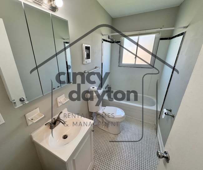 Photo - 6118 Stover Ave