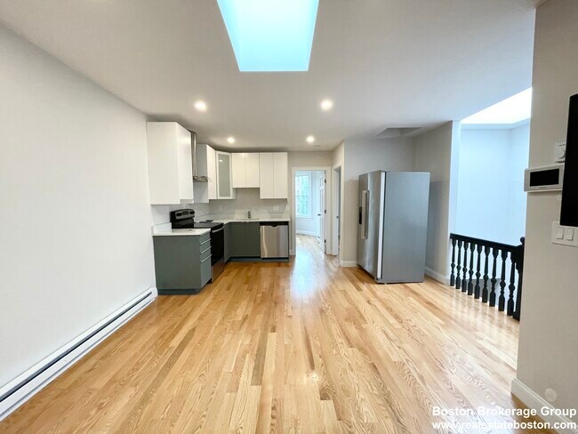 Photo - 7 Warwick St Unit 3