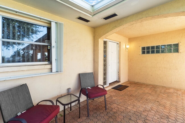 Photo - 1059 Carambola Cir