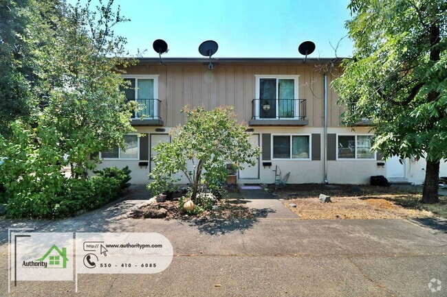 Building Photo - 2201 Shasta St Rental
