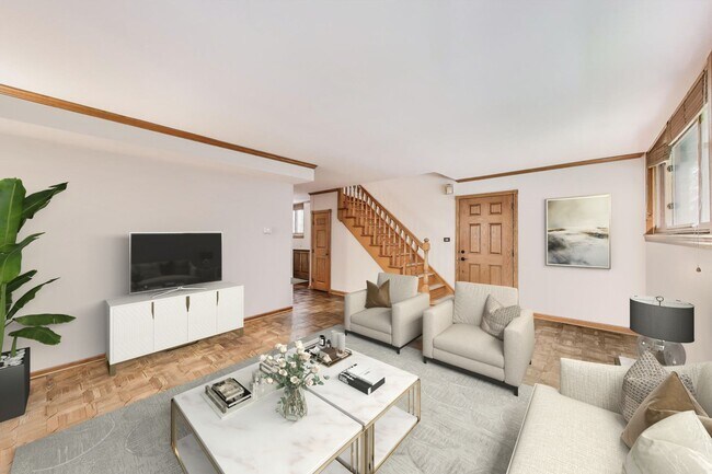 Photo - UIC Area 3-Bedroom Checks All the Boxes