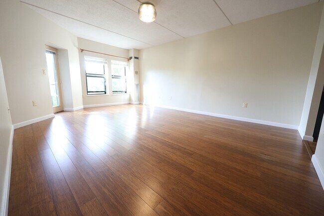 Photo - 14 Heron St Unit 410