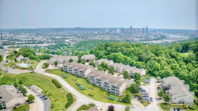 Photo - 459 Pinnacle Way