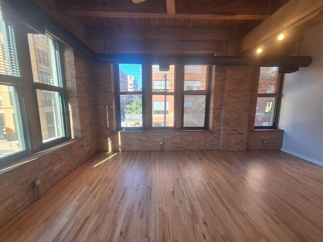 Photo - 331 S Peoria St Unit 204