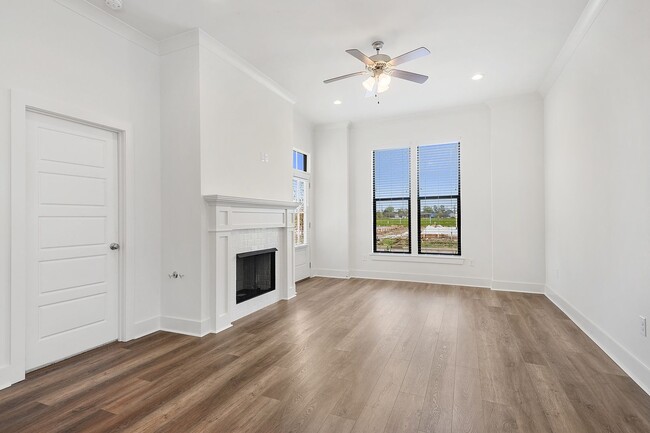 Photo - Beautiful 4 bedroom home in Settlement at Shoe Creek