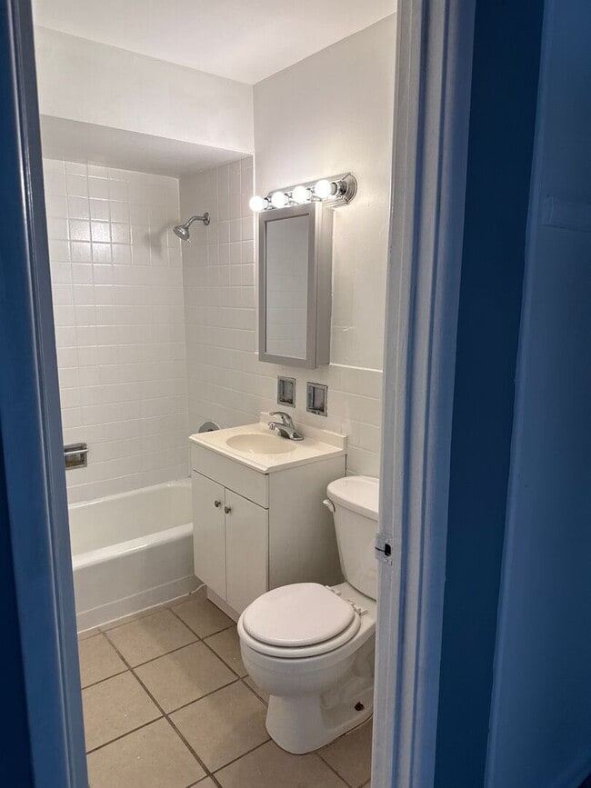 Photo - 723 Grant Ave Unidad 3C