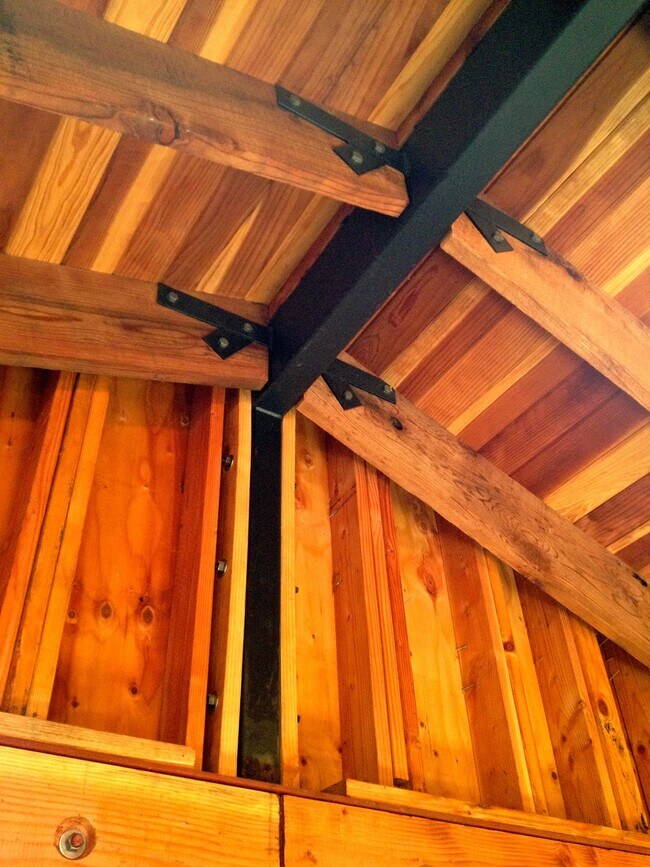 Photo - 1506 Center St