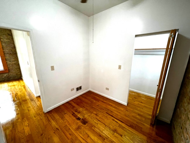 Photo - 2008 S Pulaski Rd Unidad 2F